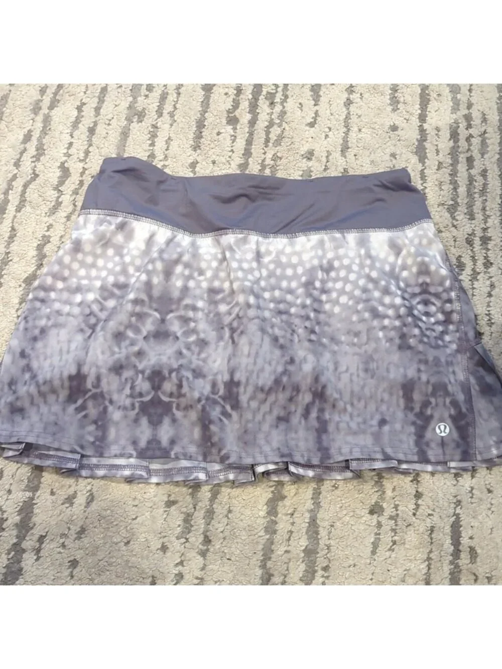 RARE Lululemon Run Speed Skirt Snowy Owl 6 tall